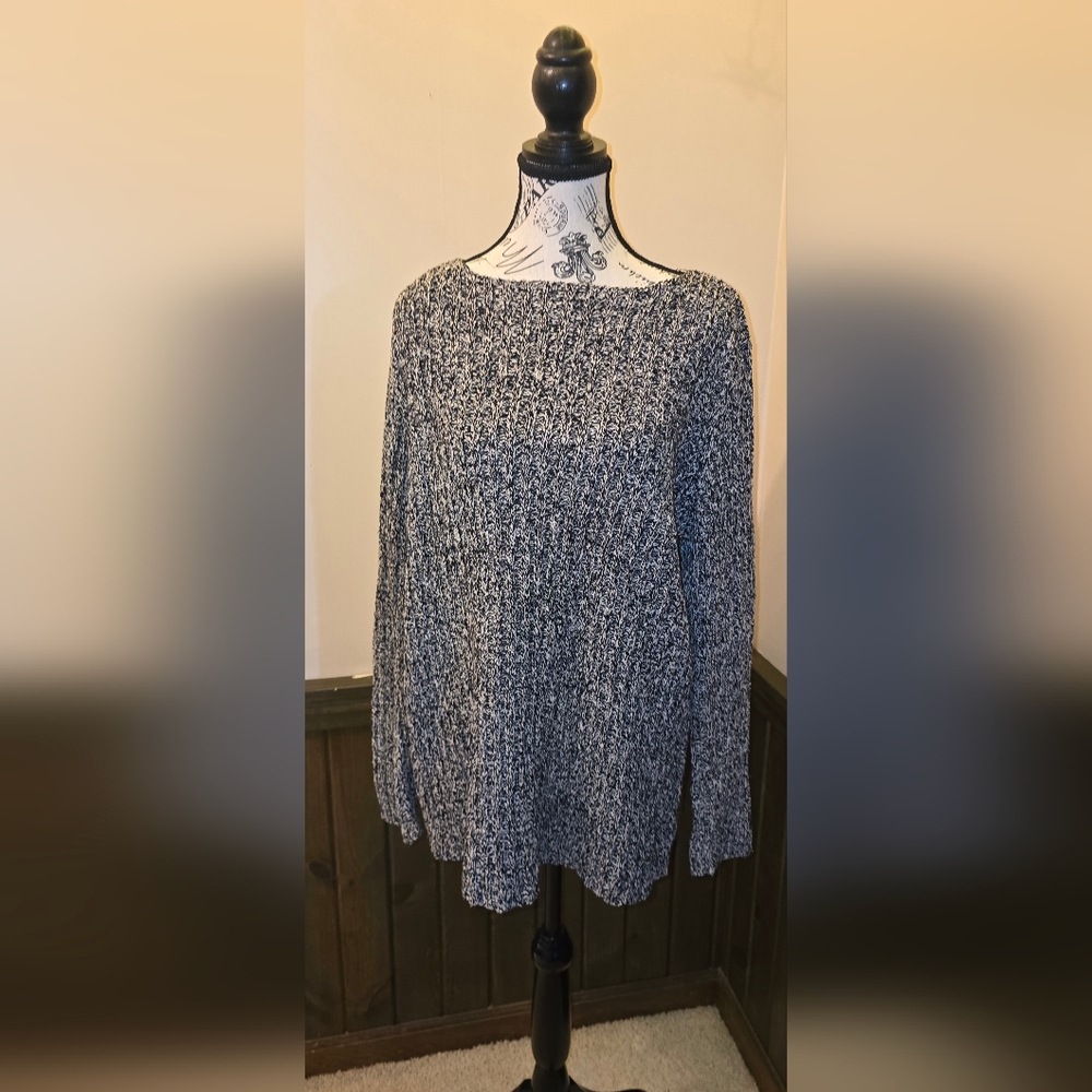 Ralph Lauren Women's Black and White Sweater